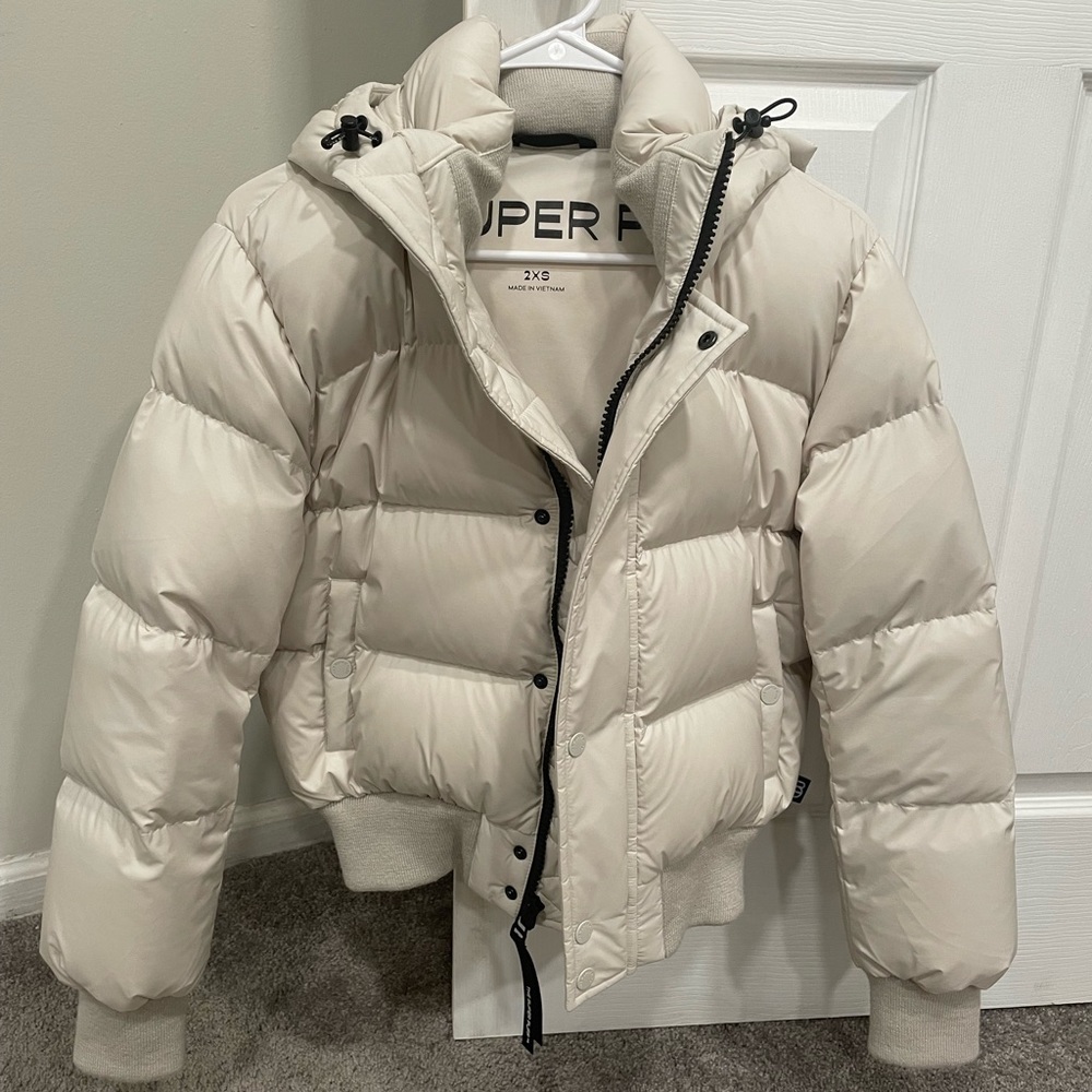 Aritzia super puff